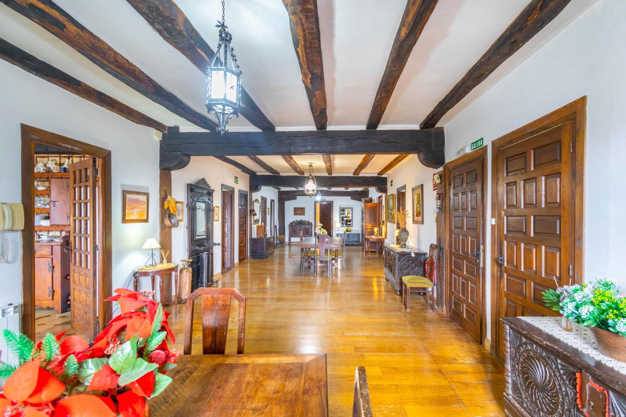 Casa Rural Arotzenia, Hogar Rustico En Pleno Valle De La Ulzama Лисасо Экстерьер фото